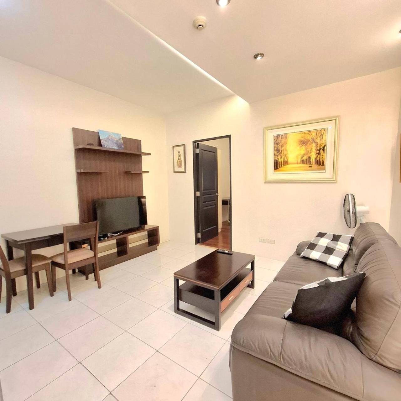 Manila Bayview Rental Exterior foto